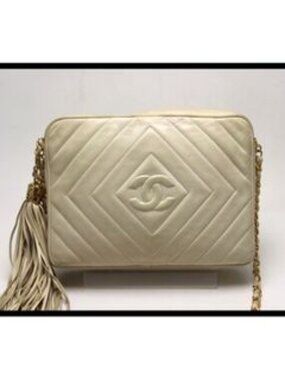 Chanel Diamond Stitch GD Metal Fittings Shoulder Bag